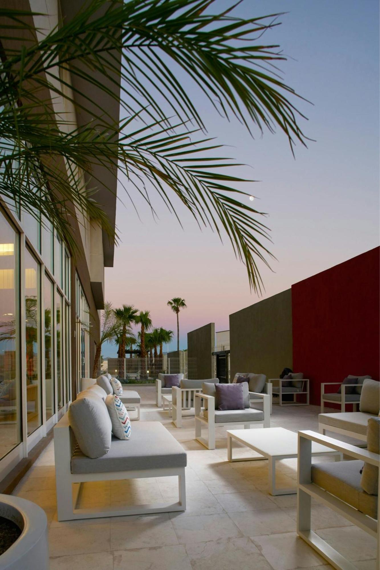 Courtyard By Marriott Эрмосильо Экстерьер фото