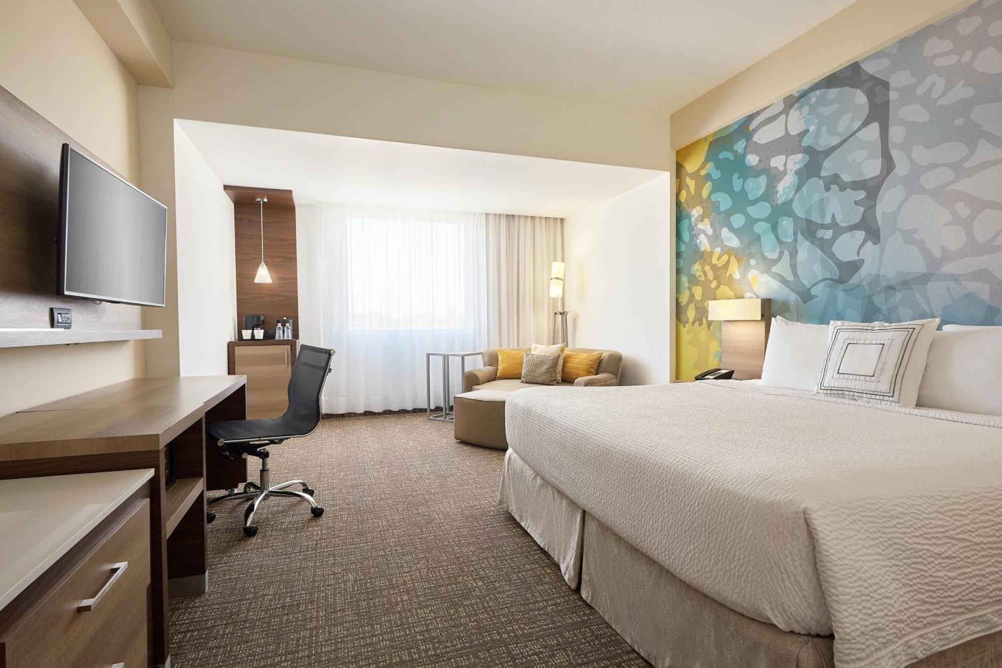 Courtyard By Marriott Эрмосильо Экстерьер фото